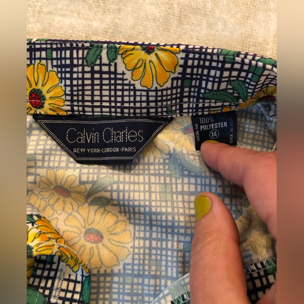 Sunflower flowy tank top, Calvin Charles black and yellow sleeveless top - Picture 4 of 7